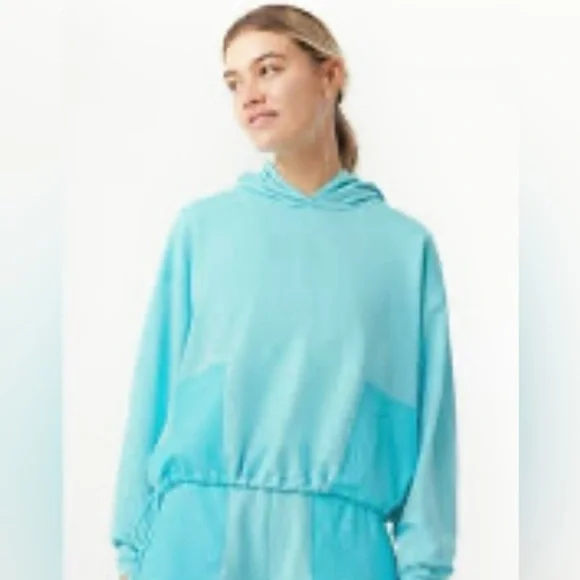 OUTDOOR VOICES women’s size S boxy drawstring hem turquoise hoodie beach top